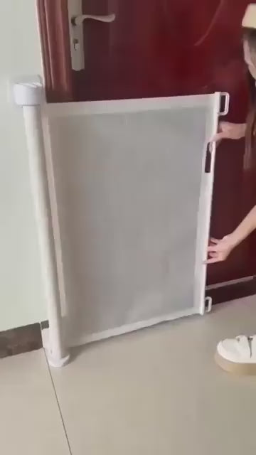 Kids Retractable Safety Gate